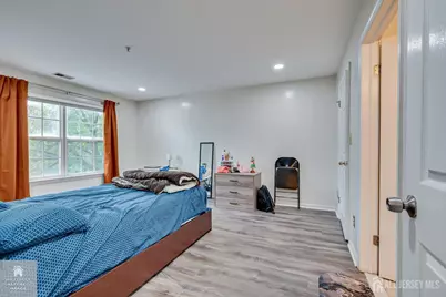 525 Waterford Drive, Edison, NJ 08817 - Photo 15
