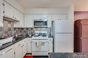 525 Waterford Dr, Edison, NJ 08817 - Photo 9