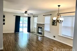 173 Jordans Cir, Franklin Township, NJ 08873 - Photo 9