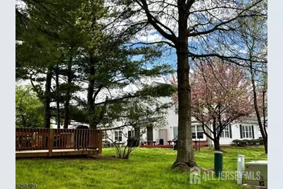 173 Jordans Circle, Franklin Township, NJ 08873 - Photo 5