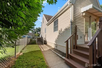 117 Madison Drive, South Plainfield, NJ 07080 - Photo 43