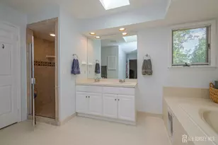 9 Mission Hills Rd, Clinton Township, NJ 08801 - Photo 17