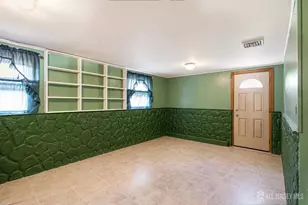 1852 W 5th St, Piscataway Township, NJ 08854 - Photo 21