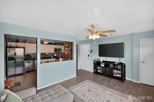 1008 Cricket Ln, Woodbridge Township, NJ 07095 - Photo 3