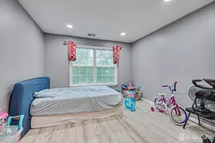 1626 Waterford Dr, Edison, NJ 08817 - Photo 19