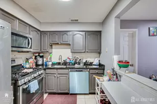 1626 Waterford Dr, Edison, NJ 08817 - Photo 13