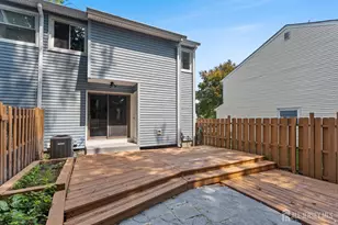 27 Davids Ct, South Brunswick Township, NJ 08810 - Photo 29