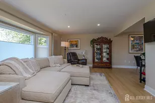 38 Holly Dr, Sayreville, NJ 08859 - Photo 11