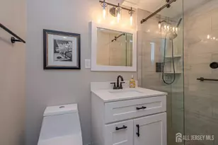 38 Holly Dr, Sayreville, NJ 08859 - Photo 19