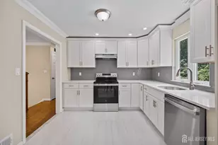 333 Green St, Old Bridge Township, NJ 08857 - Photo 7