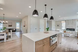 54 Nevsky St, Edison, NJ 08820 - Photo 13