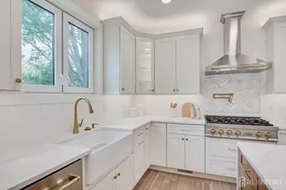 54 Nevsky Street, Edison, NJ 08820 - Photo 11
