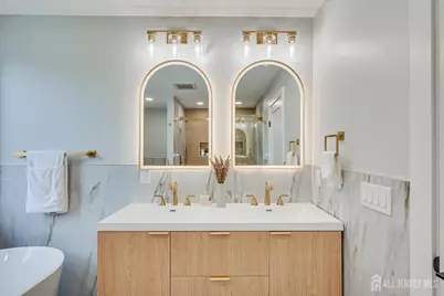 54 Nevsky Street, Edison, NJ 08820 - Photo 23