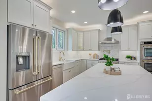 54 Nevsky St, Edison, NJ 08820 - Photo 17
