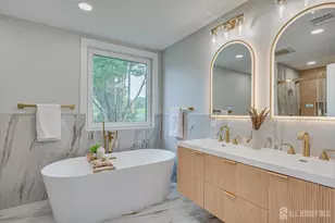 54 Nevsky St, Edison, NJ 08820 - Photo 25