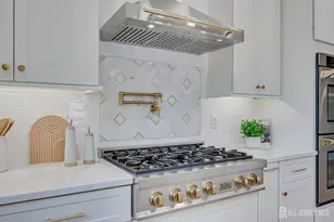 54 Nevsky St, Edison, NJ 08820 - Photo 9
