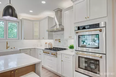 54 Nevsky Street, Edison, NJ 08820 - Photo 7
