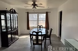 173 Metlars Ln, Piscataway Township, NJ 08854 - Photo 5