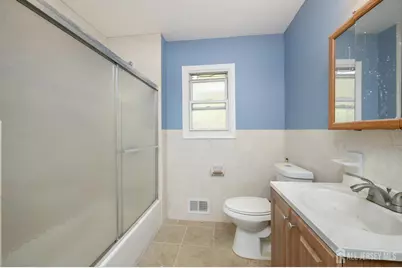197 W 26th Street W, Bayonne, NJ 07002 - Photo 11