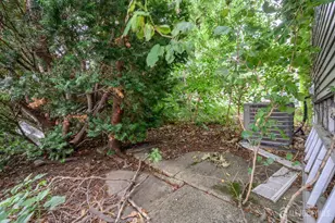 197 W 26th Street W, Bayonne, NJ 07002 - Photo 23