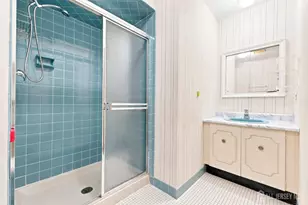 16 Irongate St, Metuchen, NJ 08840 - Photo 29