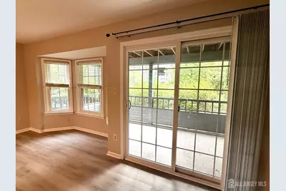 902 Woodhaven Drive, Edison, NJ 08817 - Photo 13