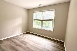 902 Woodhaven Dr, Edison, NJ 08817 - Photo 7