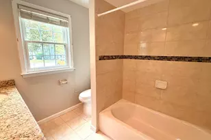 902 Woodhaven Dr, Edison, NJ 08817 - Photo 11