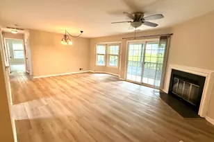 902 Woodhaven Dr, Edison, NJ 08817 - Photo 3
