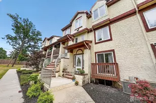 109 Michaels Ct, Woodbridge Township, NJ 07095 - Photo 3