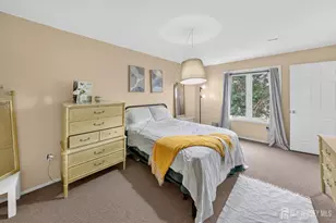 109 Michaels Ct, Woodbridge Township, NJ 07095 - Photo 11
