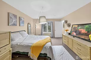 109 Michaels Ct, Woodbridge Township, NJ 07095 - Photo 23