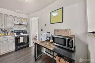 109 Michaels Ct, Woodbridge Township, NJ 07095 - Photo 35