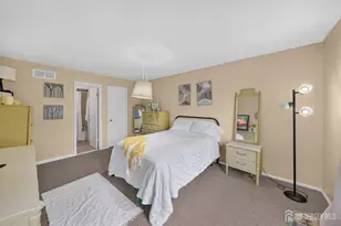 109 Michaels Ct, Woodbridge Township, NJ 07095 - Photo 21