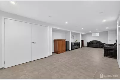 24 Deerwood Avenue, Edison, NJ 08817 - Photo 19