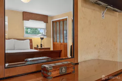 24 Deerwood Avenue, Edison, NJ 08817 - Photo 3