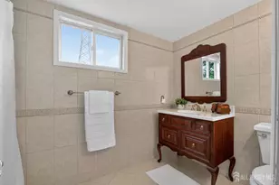 24 Deerwood Ave, Edison, NJ 08817 - Photo 15
