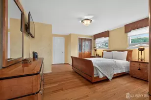24 Deerwood Ave, Edison, NJ 08817 - Photo 33