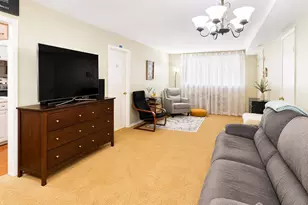 190 College Dr, Edison, NJ 08817 - Photo 3