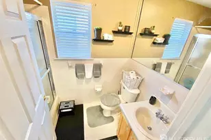 790 Harbortown Blvd, Perth Amboy, NJ 08861 - Photo 17