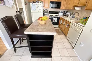790 Harbortown Blvd, Perth Amboy, NJ 08861 - Photo 5