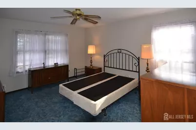 27 Henley Street, Woodbridge Township, NJ 07095 - Photo 15