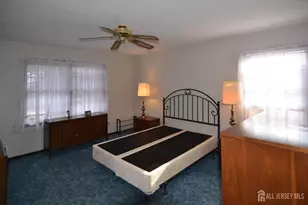 27 Henley St, Woodbridge Township, NJ 07095 - Photo 15