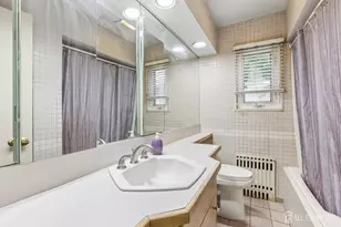 4 Taylor Dr, New Brunswick, NJ 08901 - Photo 11
