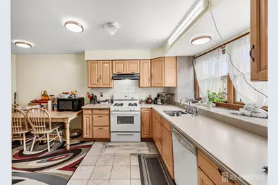 1005 Robin Road, Hillsborough Township, NJ 08844 - Photo 11