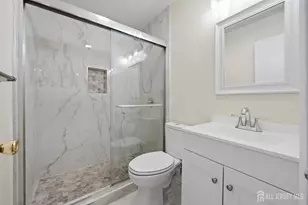 1005 Robin Rd, Hillsborough Township, NJ 08844 - Photo 21