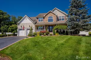 4 Dorene Ct, Monroe Township, NJ 08831 - Photo 3
