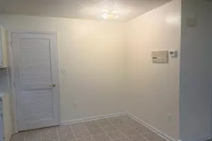 215 Prestwick Way, Edison, NJ 08820 - Photo 9