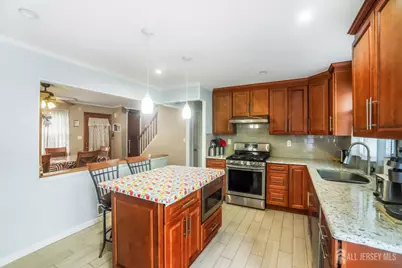 [Address not provided], Colonia, NJ 07067 - Photo 9
