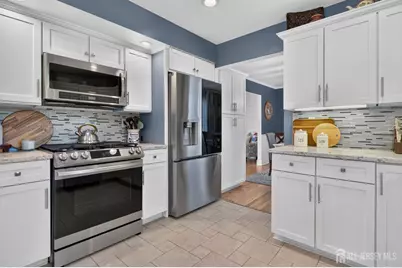 22 Desmet Avenue, Milltown, NJ 08850 - Photo 9